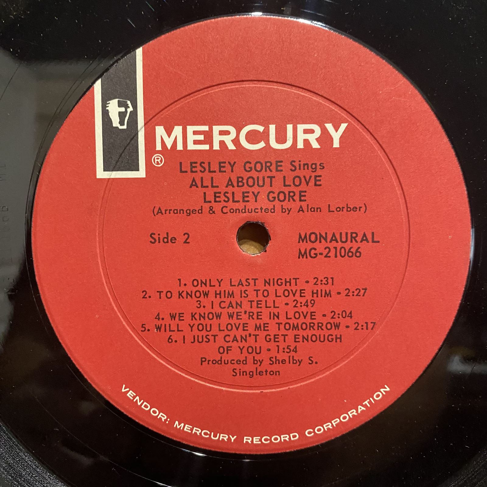 【希少】LPレコード Gotthard／Gotthard（赤ジャケット） 希少】LPレコード Gotthard／Gotthard（赤ジャケット） レコード